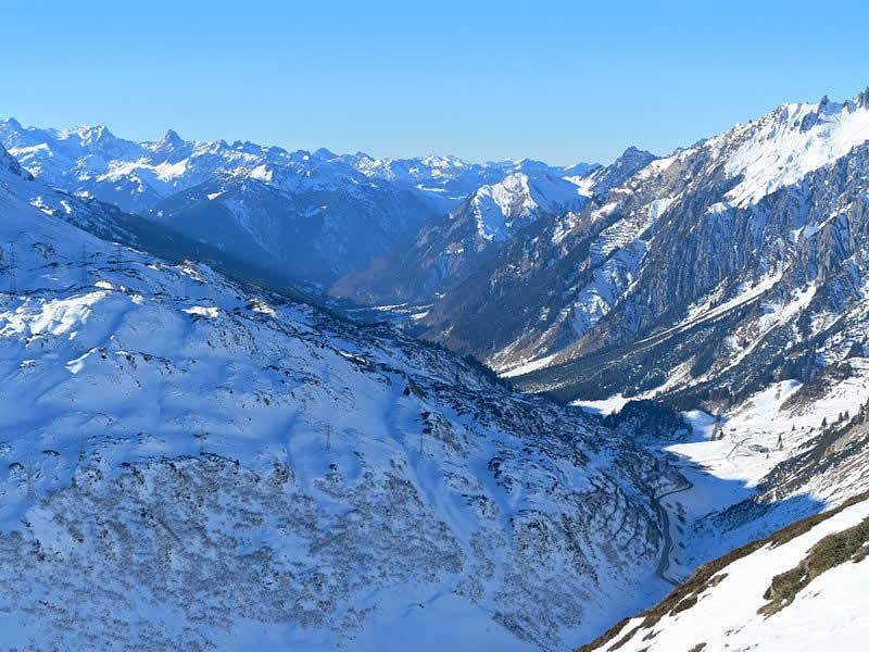 Arlbergpass mit Klostertal in Vorarlberg