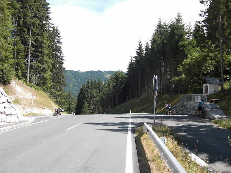 Bergstraße Kreuzbergsattel bei Hermagor in Kärnten