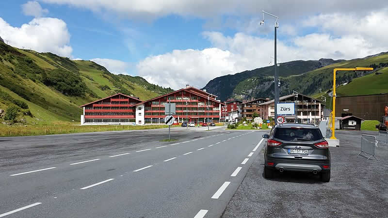 Bergstraße Lech Warth Zürs in Vorarlberg