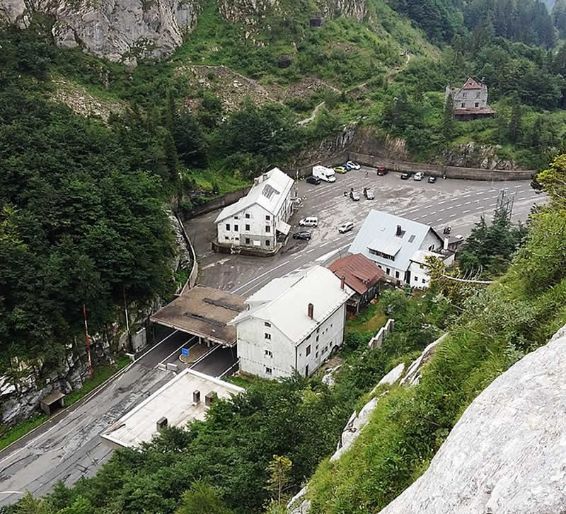 Bergstra&szlig;e Pl&ouml;ckenpass Grenze K&auml;rnten Italien