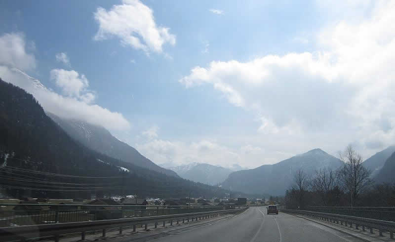 Bergstraße Scharnitzpass bei Seefeld