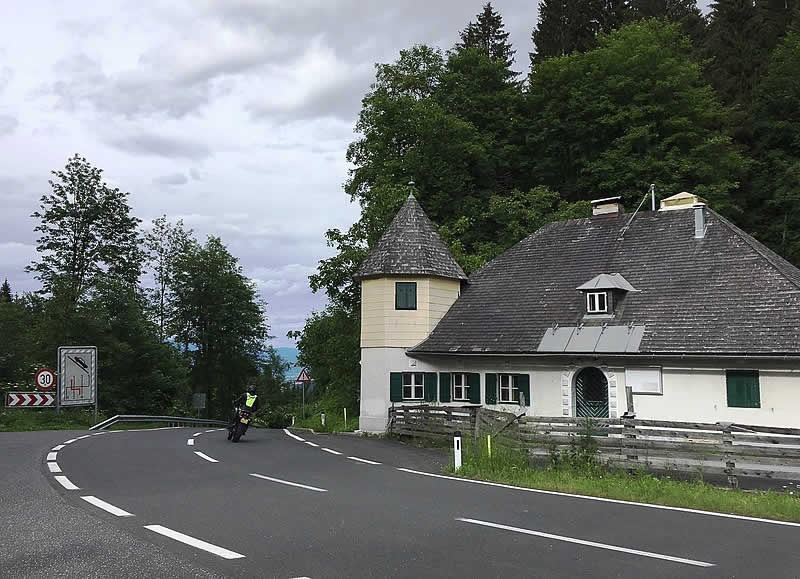 Bergstraße Wurzenpass bei Villach