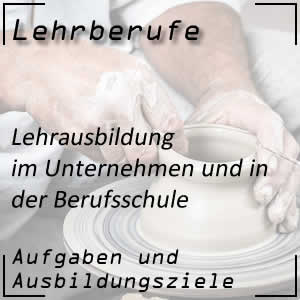 Lehrausbildung im Unternehmen und der Berufsschule