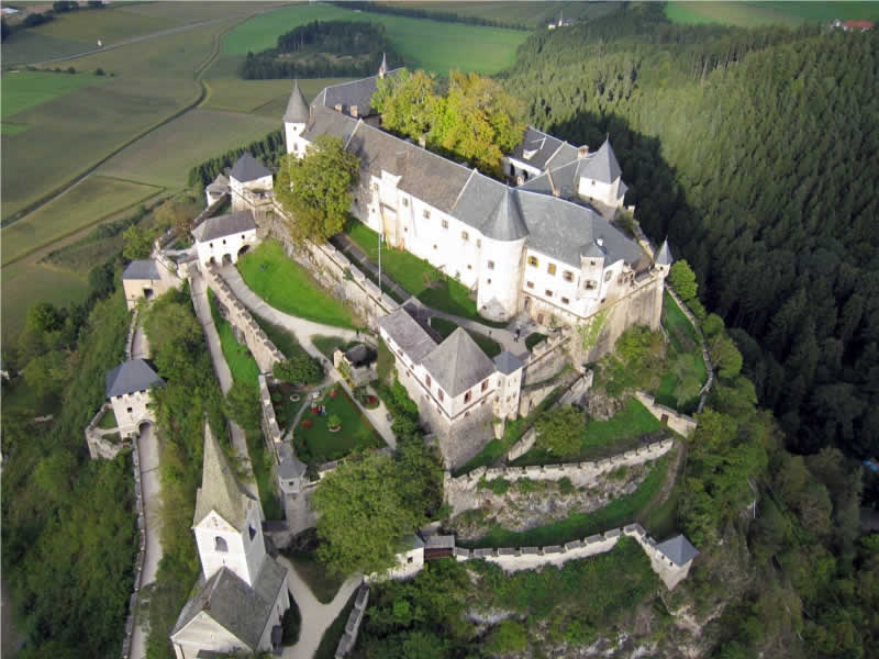 Burg Hochosterwitz mit seiner Bauweise