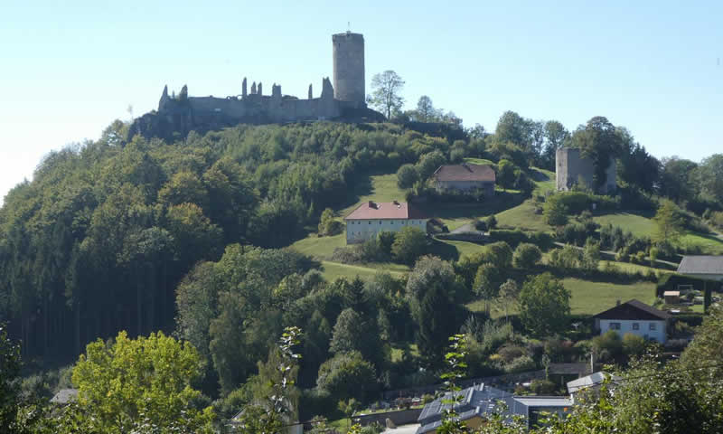 Burgruine Waxenberg in Oberösterreich