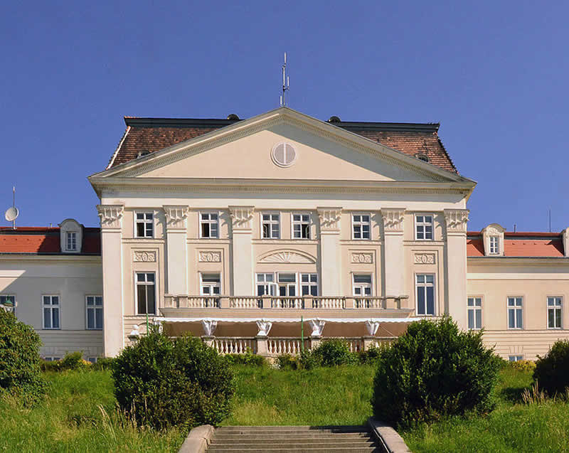 Schloss Wilhelminenberg in Wien-Ottakring