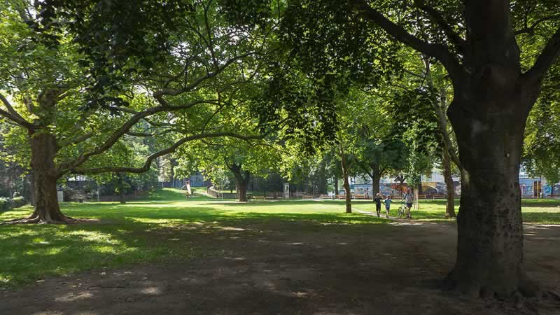 Arne-Carlsson-Park bei der W&auml;hringer Stra&szlig;e Wien 18