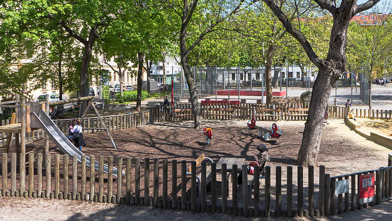 Einsiedlerpark als Märchenpark in Wien 5