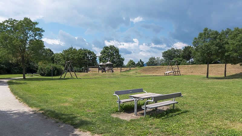 Josef-Grössing-Park bei der Gerasdorfer Straße Wien