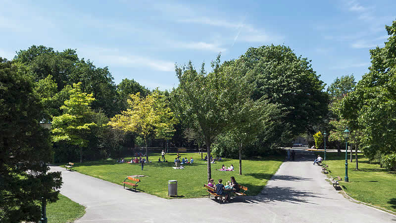 Kongreßpark in Wien 16 bei der Sandleitengasse