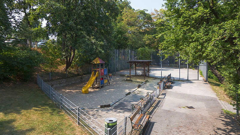 Leopold-Rosenmayr-Park beim Friedhof Gersthof