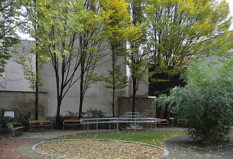 Vinzenz-von-Paul-Park in Wien 6