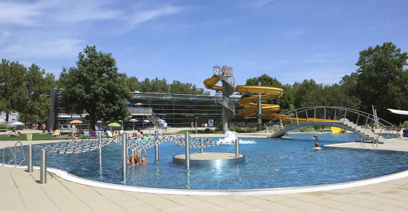 Freibad und Hallenbad in Amstetten