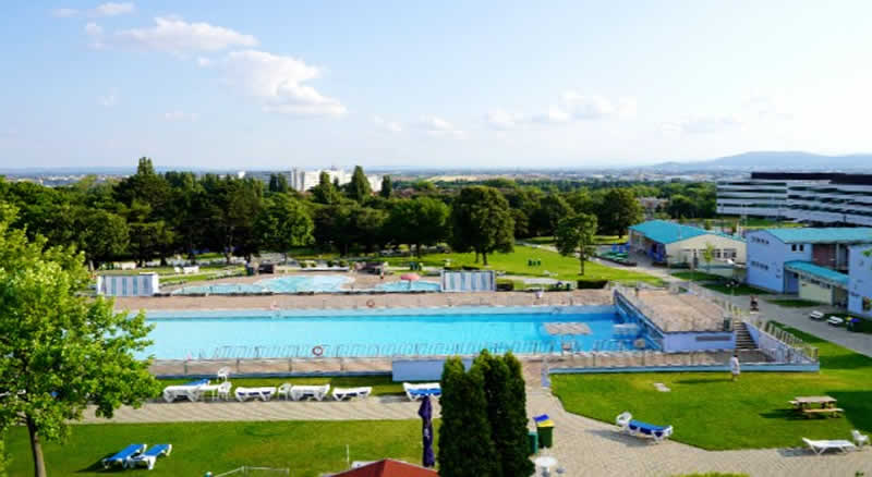 Laaerbergbad in Wien Favoriten