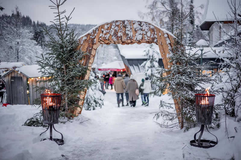 B&auml;uerlicher Adventmarkt in Ru&szlig;bach am Pass Gsch&uuml;tt