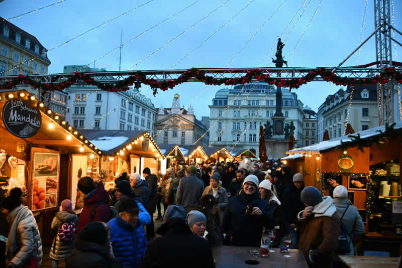 Christkindlmarkt am Hof in der Wiener Innenstadt