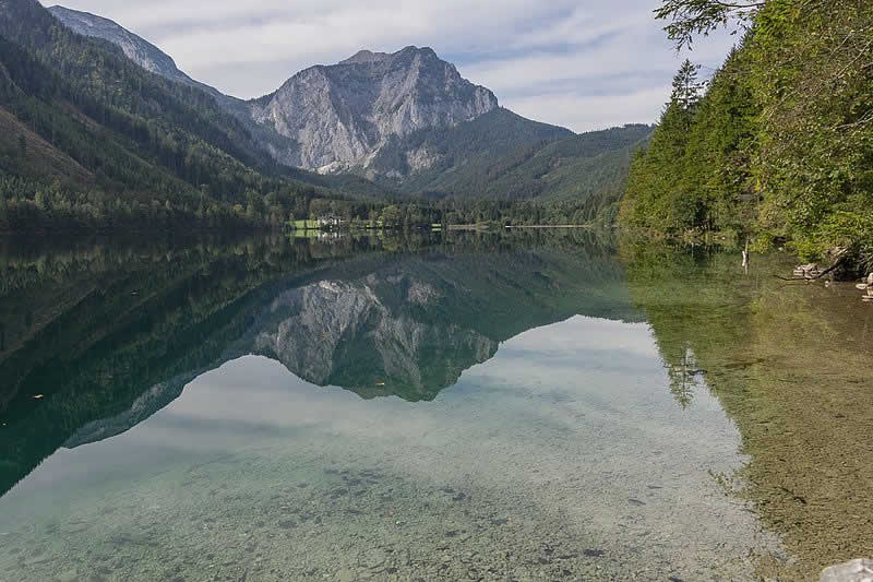 Vorderer Langbathsee beim Höllengebirge Oberösterreich