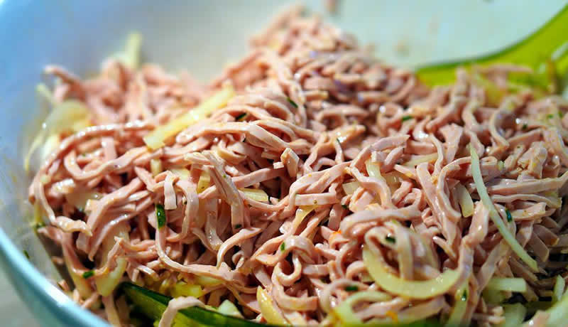 Wurstsalat zubereiten
