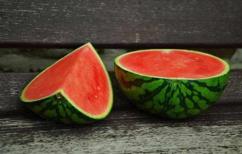 Wassermelone als Durstl&ouml;scher mit N&auml;hrstoffen