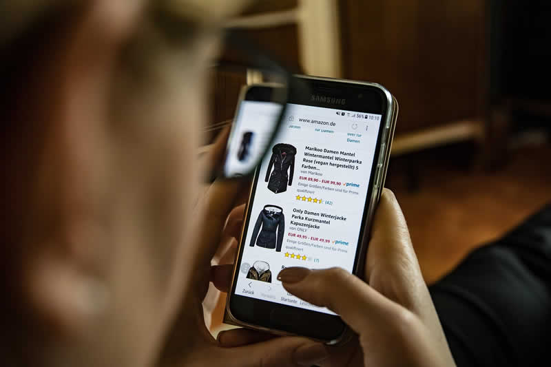 Webshop im Internet mit dem Smartphone aufrufen
